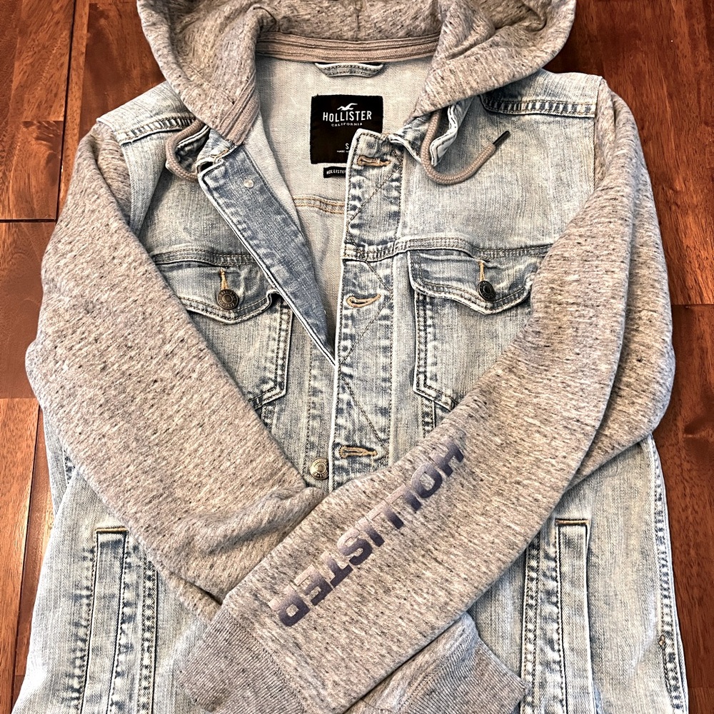 Hollister Jean Jacket Men’s Small